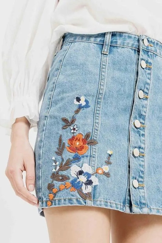 Final Sale - Blu Pepper - Button Up Embroidered Denim Skirt