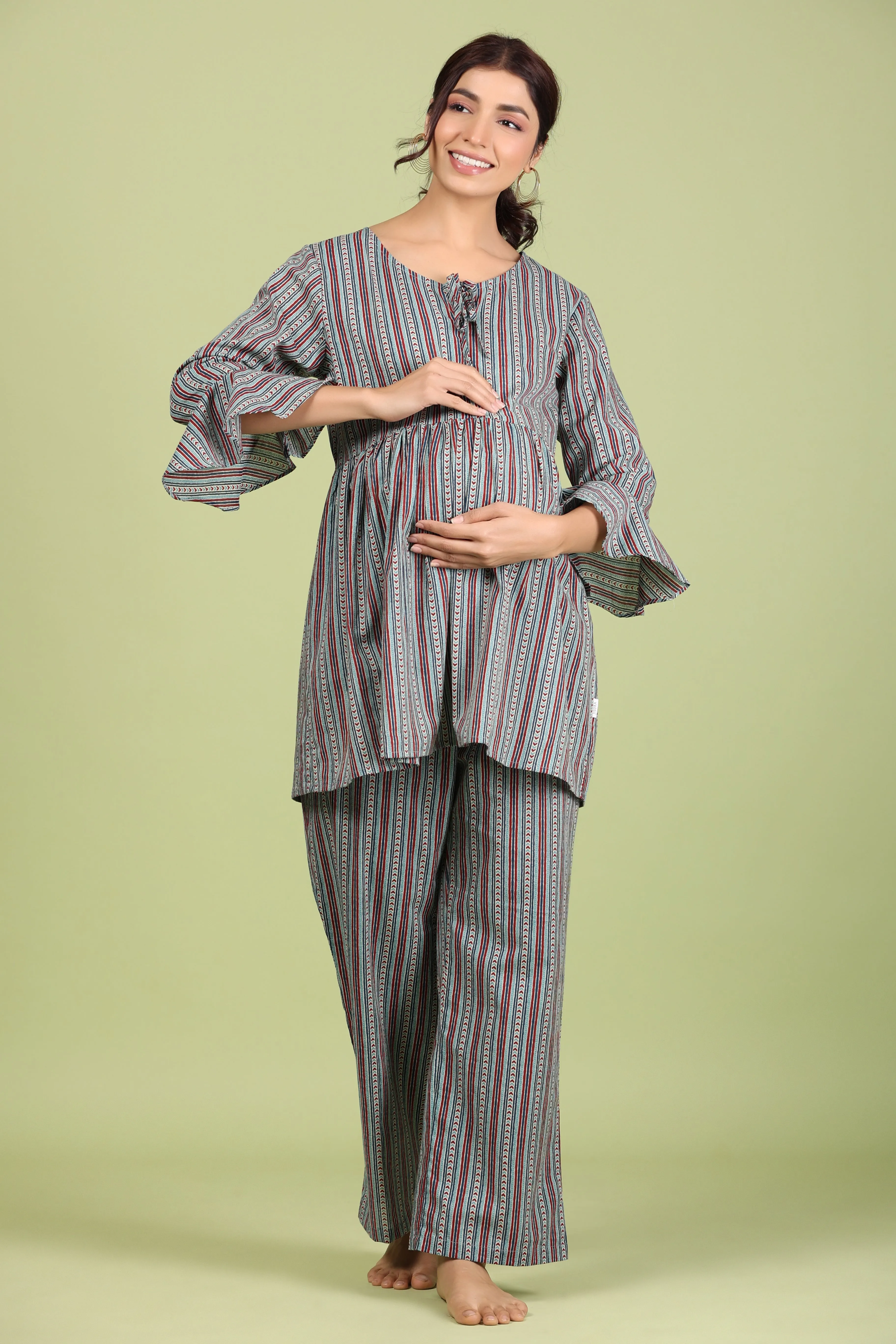 Geometrical Stripes on Grey Maternity Feeding Peplum Lounge Set