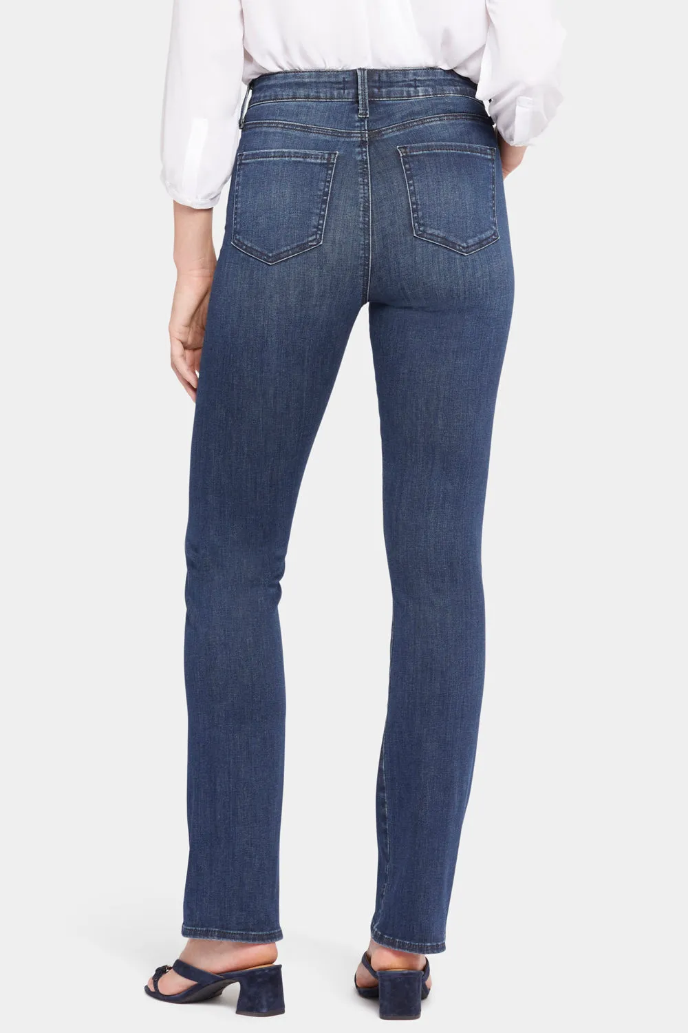 Le Silhouette Slim Bootcut Jeans In Petite - Precious