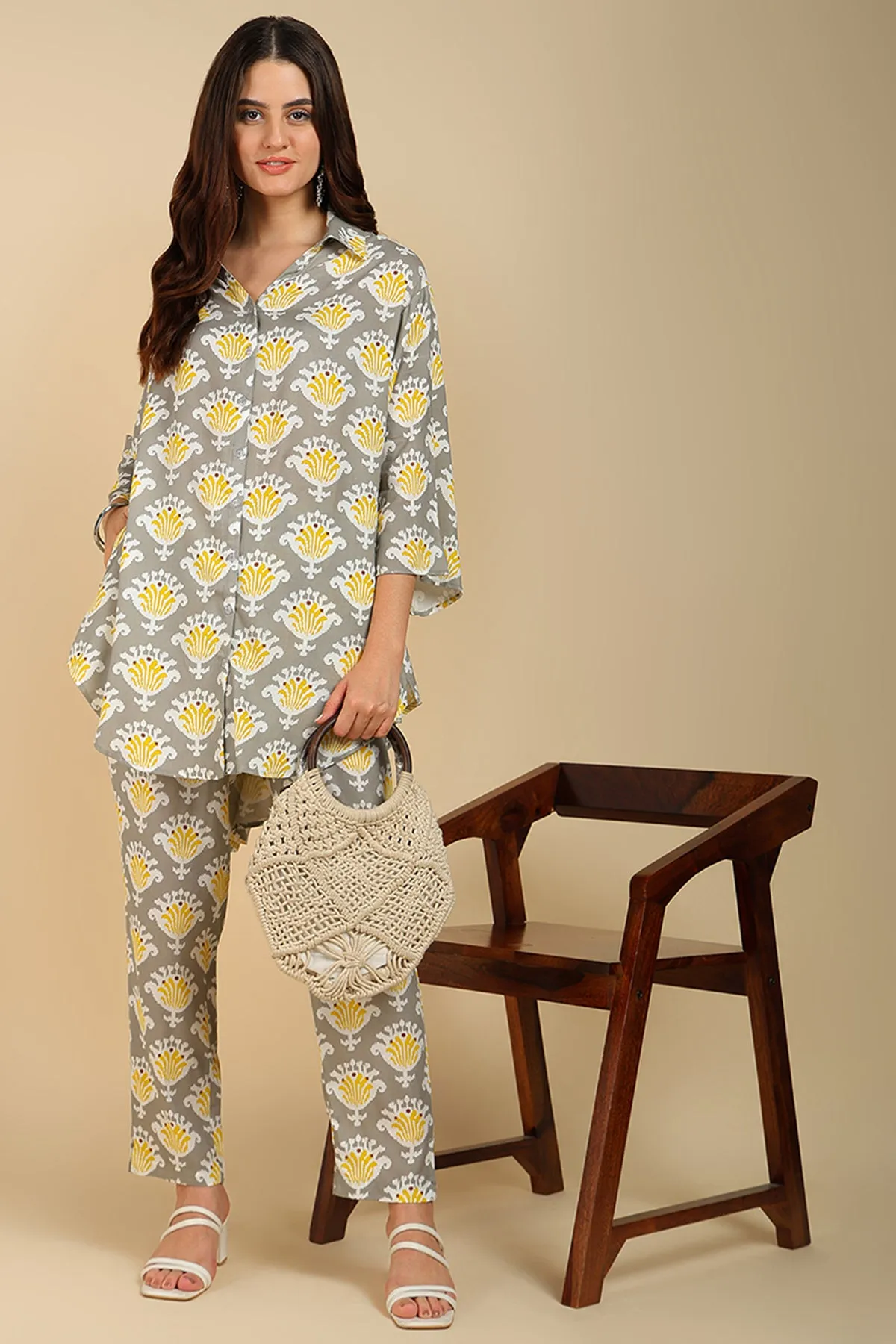 Multicolor Printed Maternity Co-ord Set with Zipless Feeding