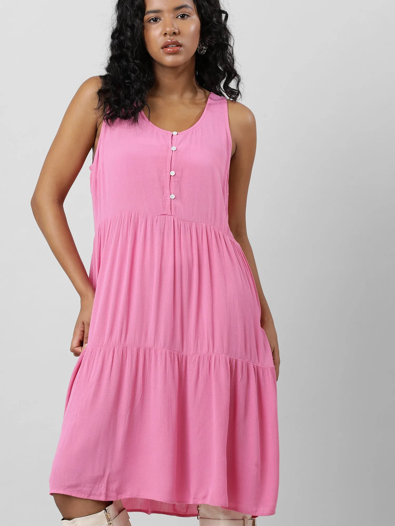 Pretty In Pink Sleeveless Midi Dress